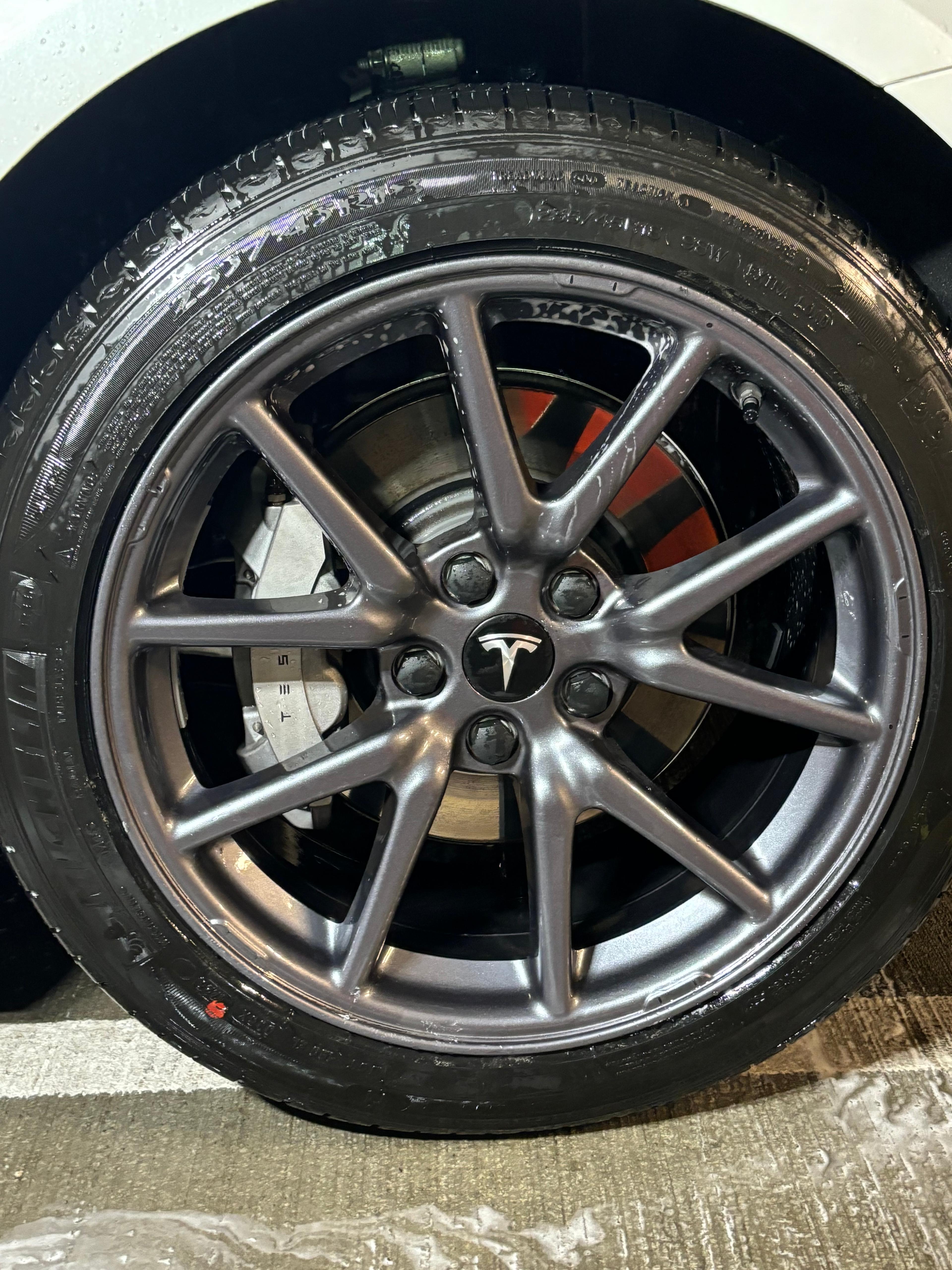Before and After Tire Shine - Barcroft Auto Detailing